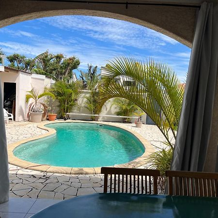 Villa Etang Sale Les Bains Avec Piscine Privee Bagian luar foto