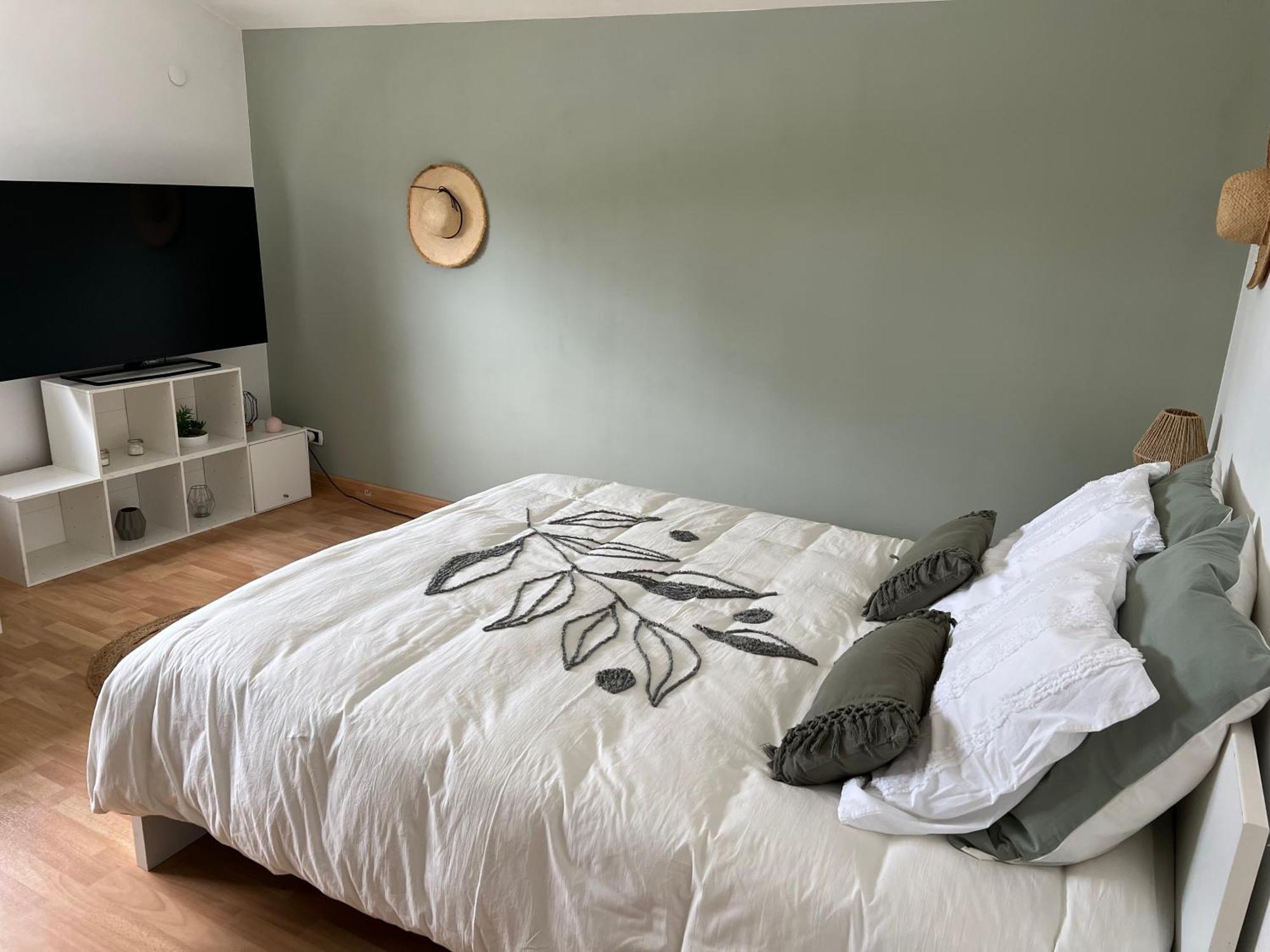 Villa Etang Sale Les Bains Avec Piscine Privee Bagian luar foto