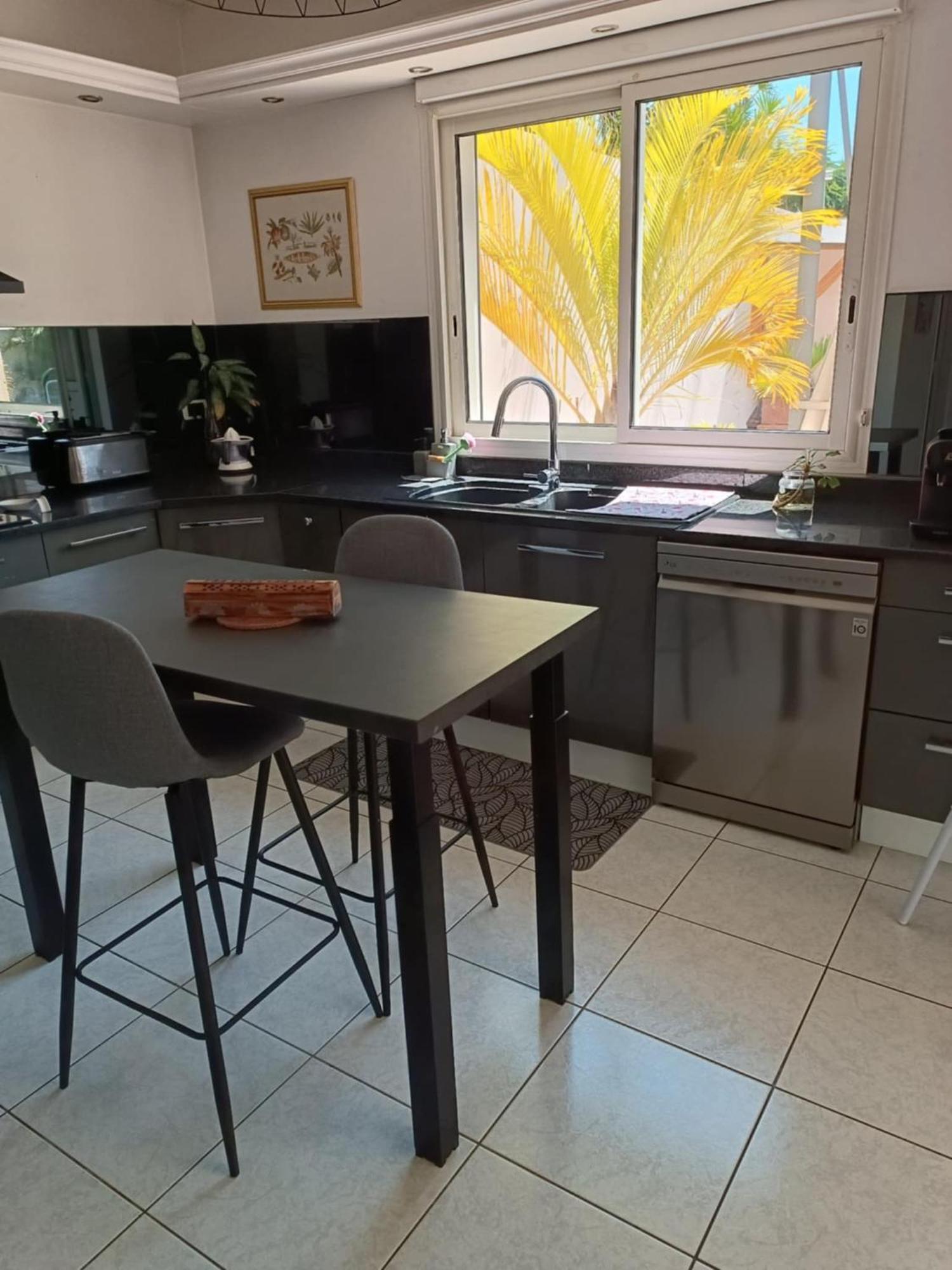 Villa Etang Sale Les Bains Avec Piscine Privee Bagian luar foto
